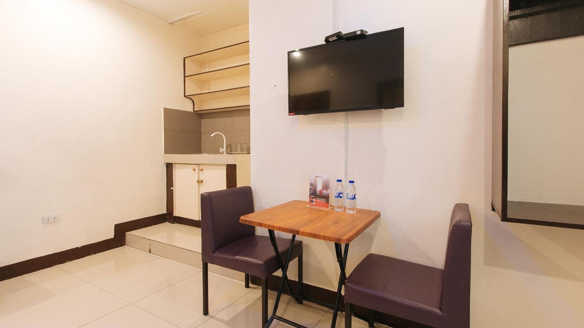 Reddoorz At V-Cat Apartelle Sampaloc Manila Exteriör bild