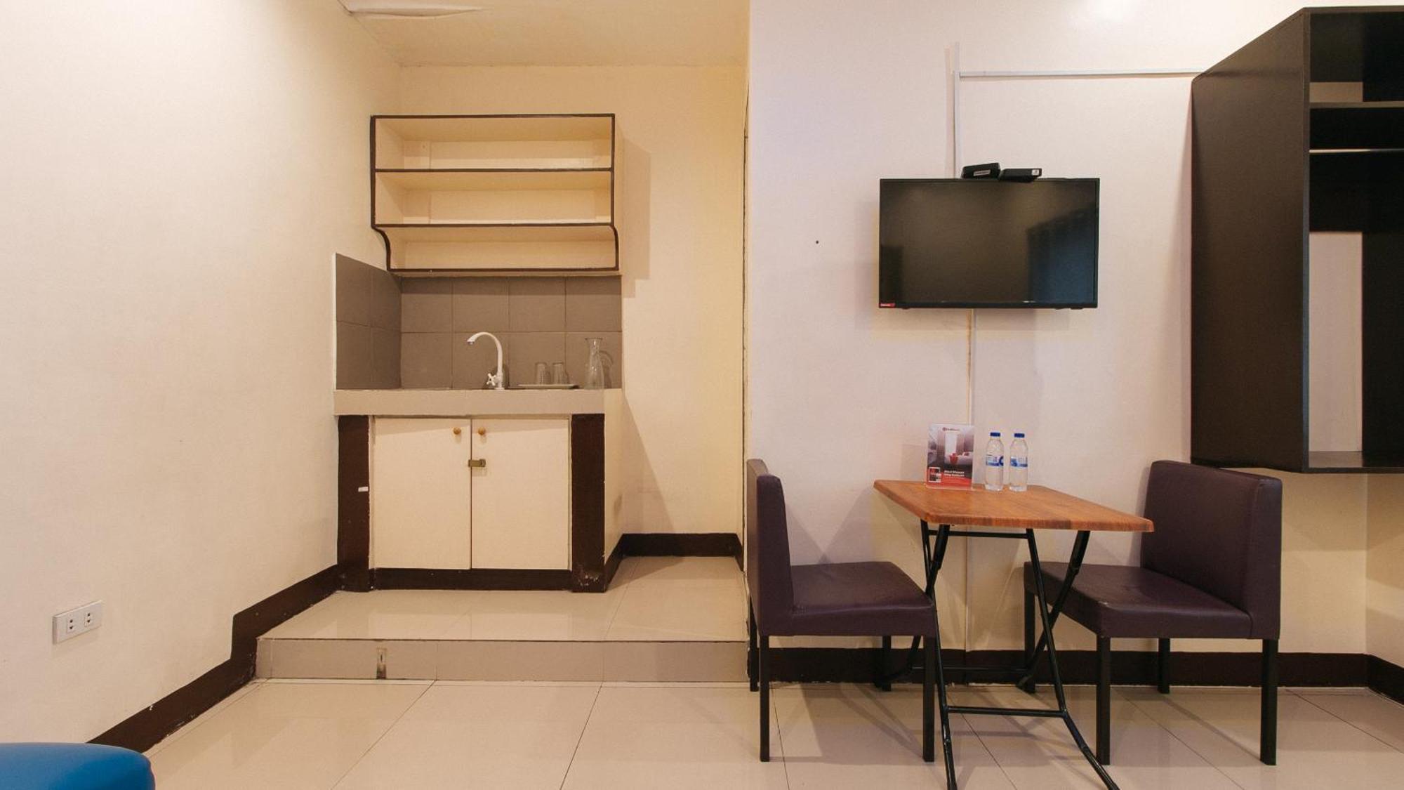 Reddoorz At V-Cat Apartelle Sampaloc Manila Exteriör bild