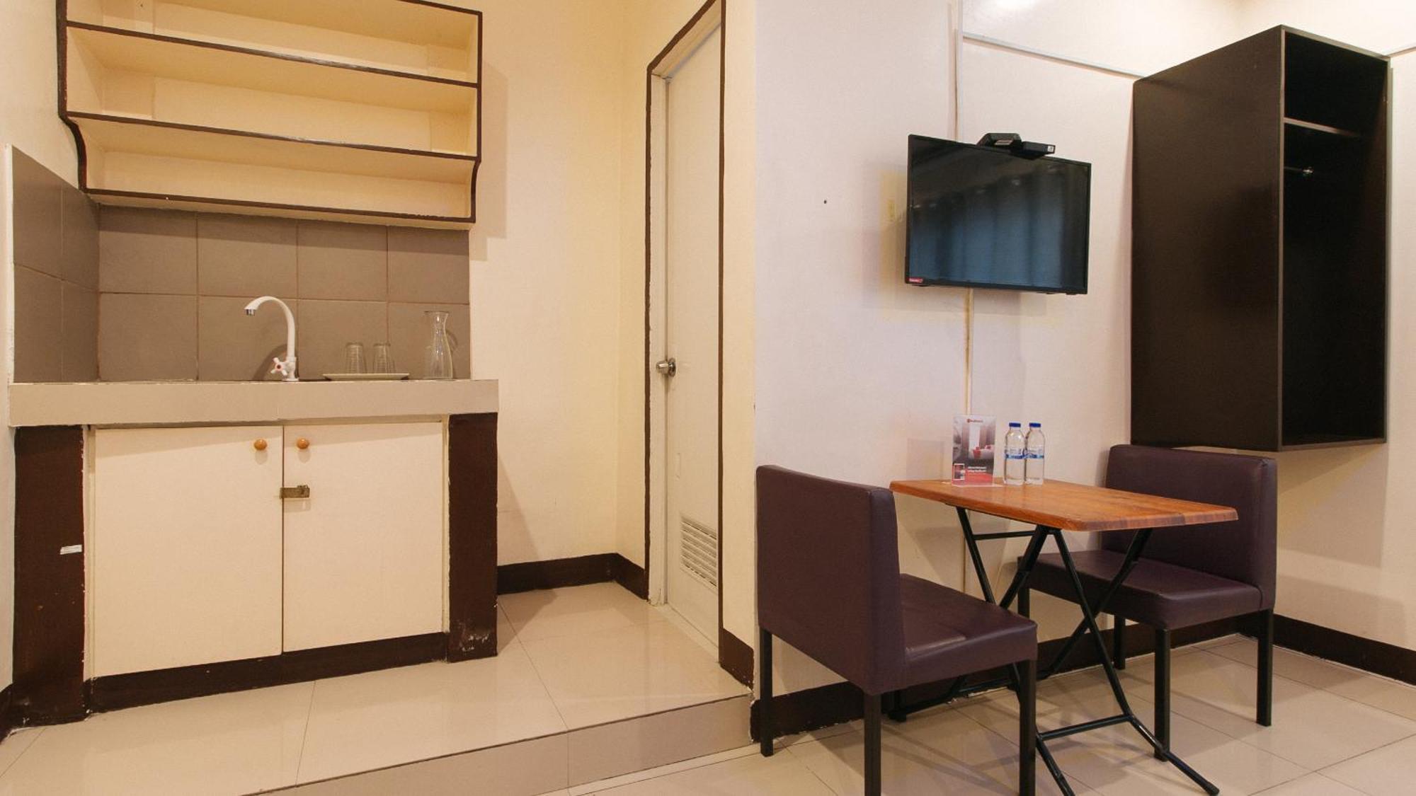 Reddoorz At V-Cat Apartelle Sampaloc Manila Exteriör bild